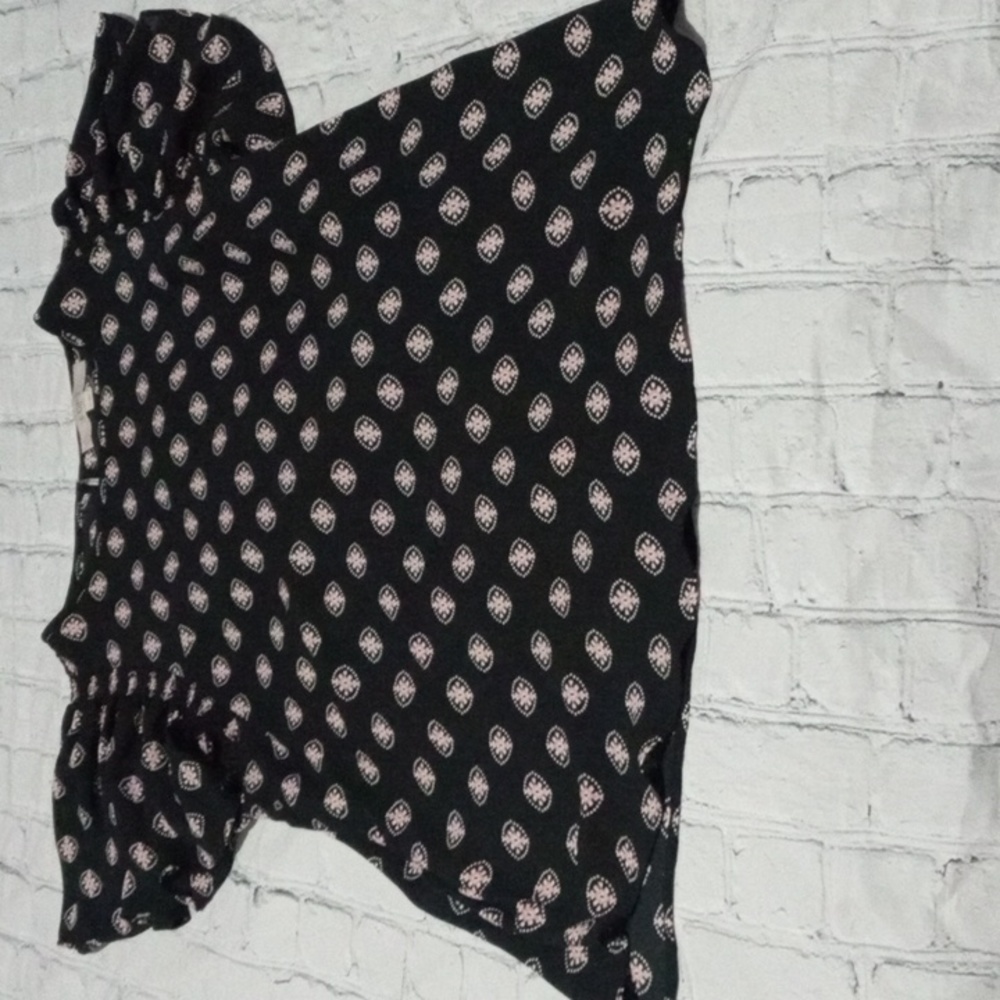 Medium shirt loft